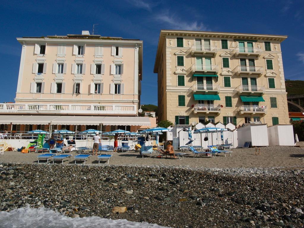 Hotel Savoy Varazze Esterno foto